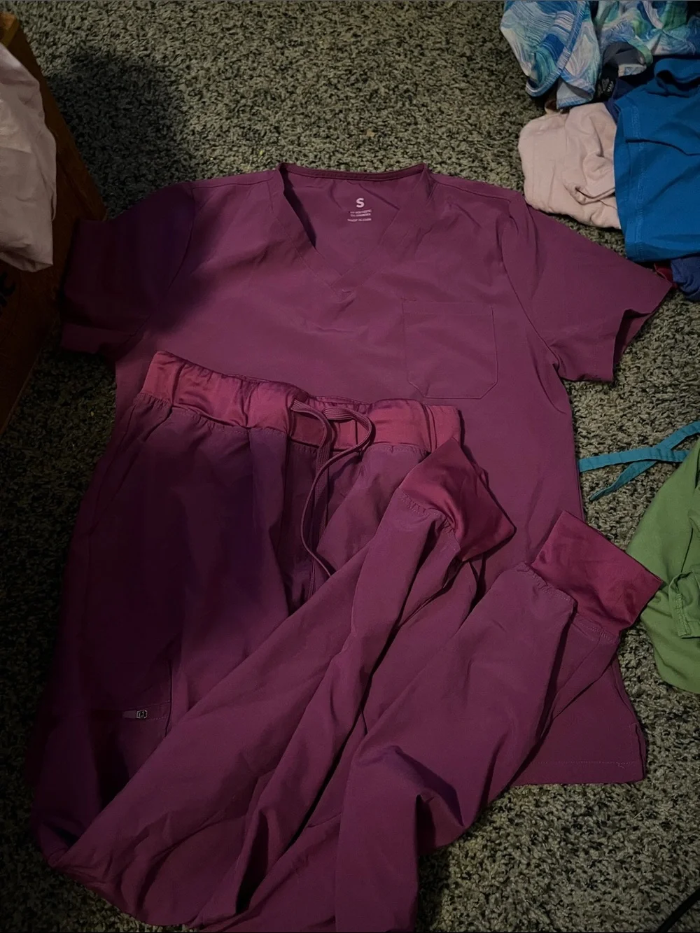 Plum Scrub Set - Small